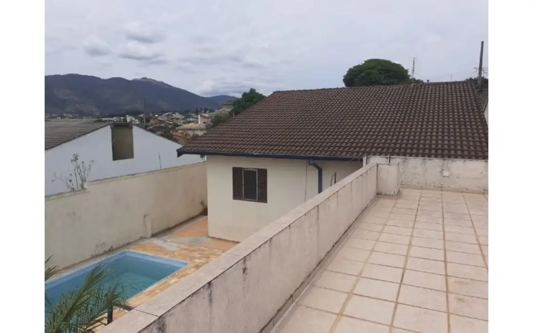 Foto 2 de Casa com 3 quartos à venda, 387m2 em Jardim do Lago, Atibaia - SP