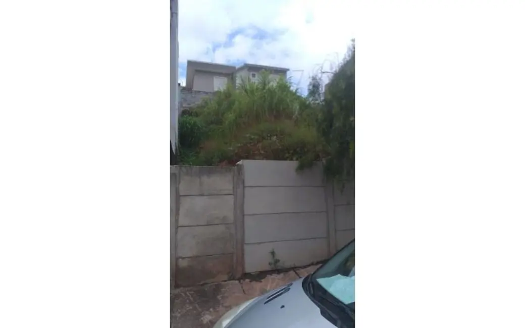 Foto 1 de Terreno / Lote à venda, 175m2 em Atibaia - SP