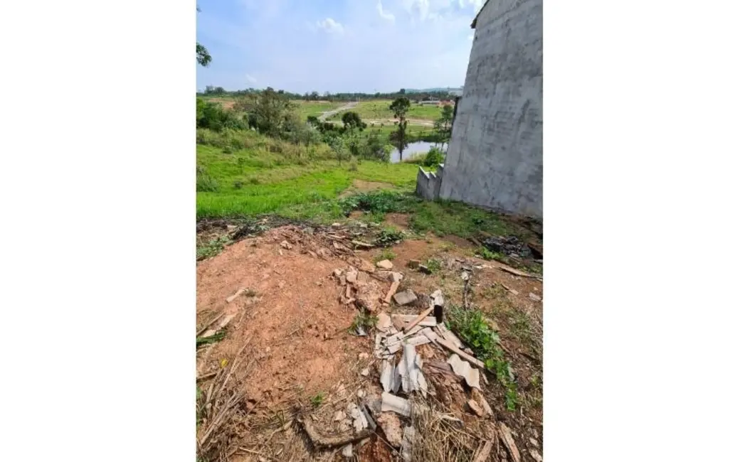 Foto 2 de Terreno / Lote à venda, 175m2 em Atibaia - SP