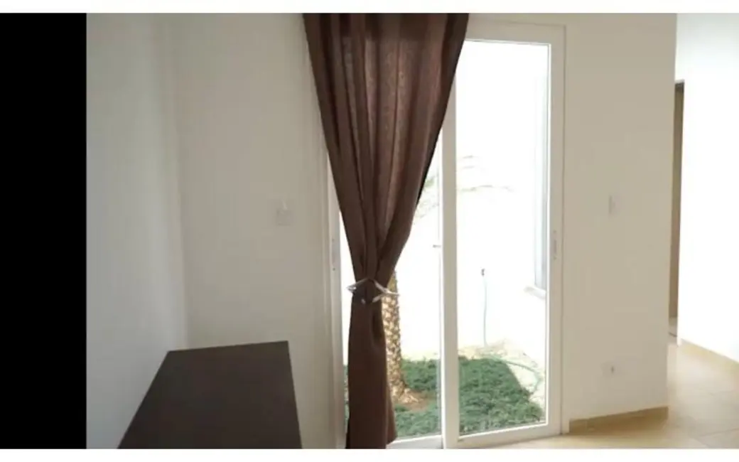 Foto 2 de Casa de Condomínio com 3 quartos à venda, 86m2 em Bom Jesus Dos Perdoes - SP