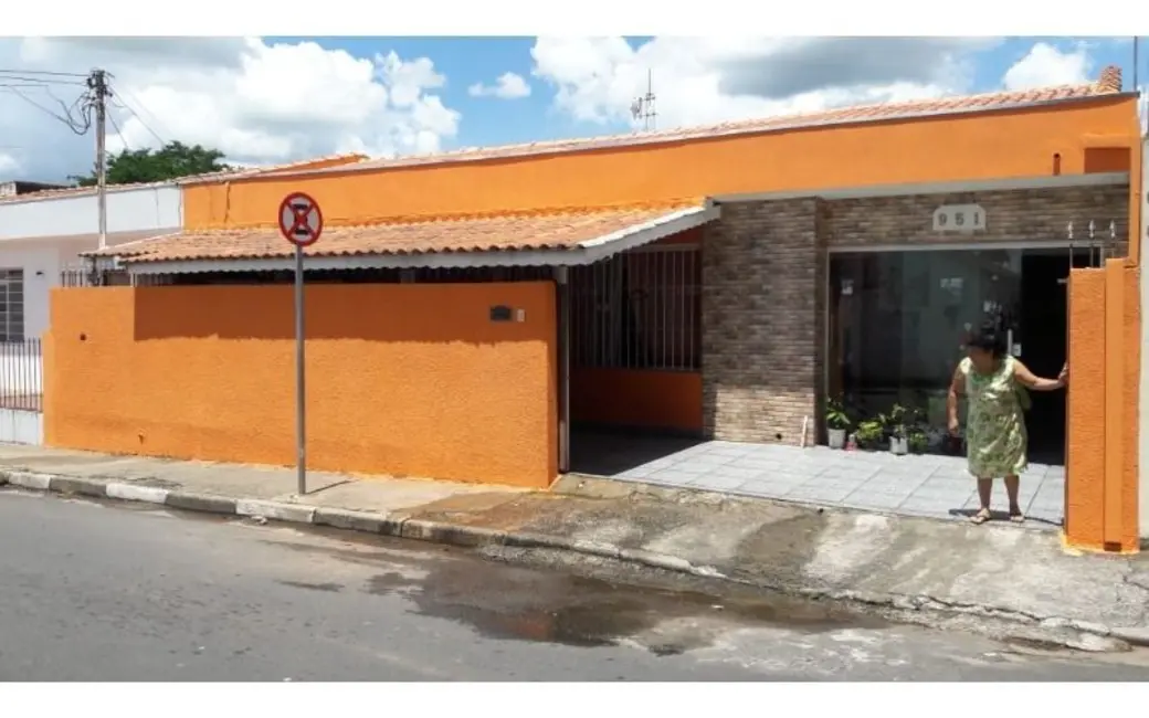 Foto 1 de Casa com 2 quartos à venda, 300m2 em Alvinópolis, Atibaia - SP