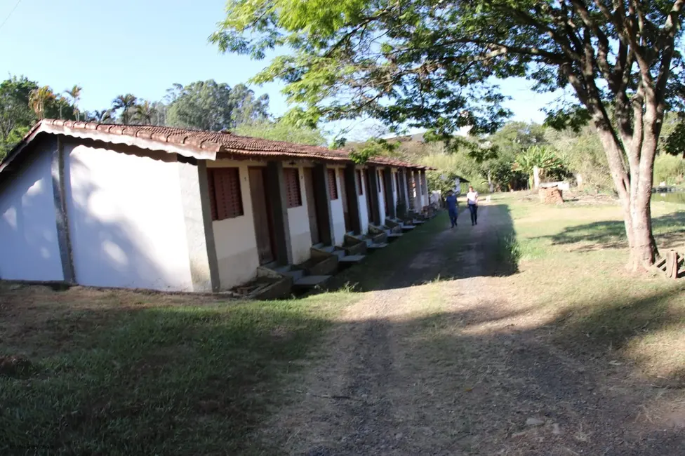 Foto 4 de Sítio / Rancho à venda, 2000m2 em Parque Flamboyant, Amparo - SP