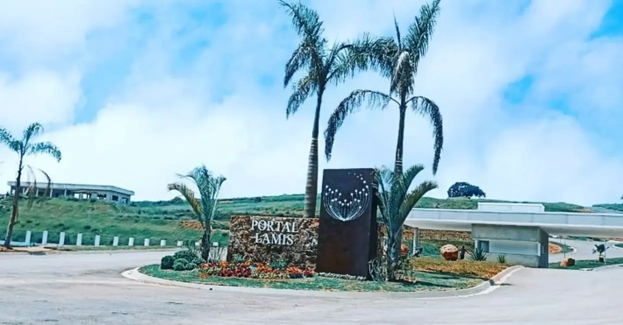 Foto 1 de Terreno / Lote à venda, 300m2 em Laranja Azeda, Atibaia - SP