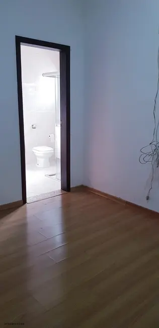 Foto 8 de Casa com 3 quartos para alugar, 310m2 em Jardim Residencial Santa Luiza, Atibaia - SP