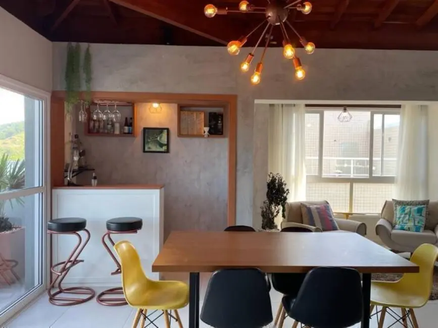 Foto 1 de Cobertura com 3 quartos à venda, 130m2 em Ubatuba - SP