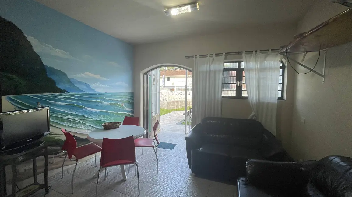 Foto 1 de Casa com 2 quartos à venda, 82m2 em Ubatuba - SP