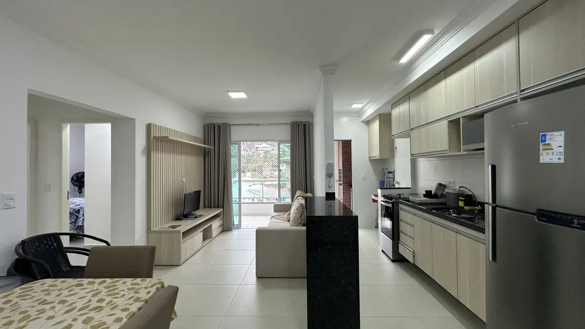 Foto 2 de Apartamento com 2 quartos à venda, 67m2 em Ubatuba - SP