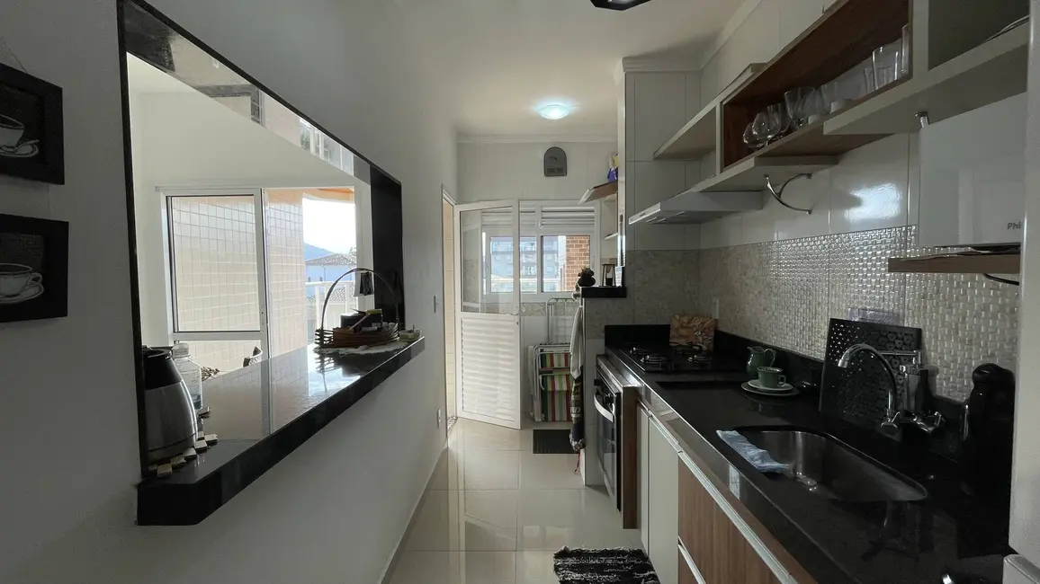 Foto 2 de Apartamento com 2 quartos à venda, 66m2 em Ubatuba - SP