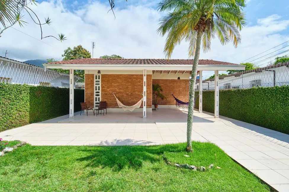 Foto 4 de Apartamento com 3 quartos à venda, 216m2 em Centro, Ubatuba - SP