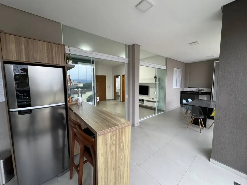 Apartamento com 2 quartos para alugar, 80m2 em Ubatuba - SP - imagem 9 Foto 9 de Apartamento com 2 quartos para alugar, 80m2 em Ubatuba - SP