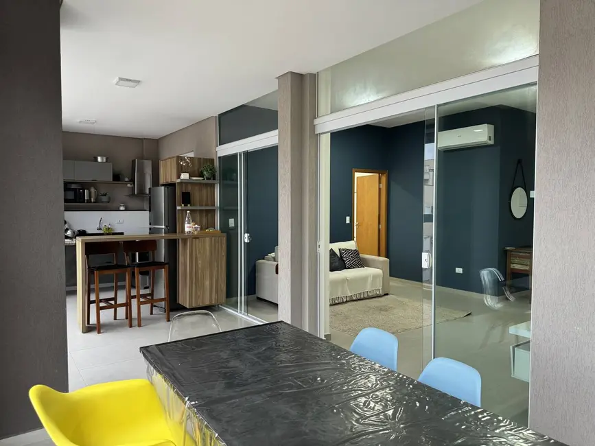 Apartamento com 2 quartos para alugar, 80m2 em Ubatuba - SP - imagem 3 Foto 3 de Apartamento com 2 quartos para alugar, 80m2 em Ubatuba - SP