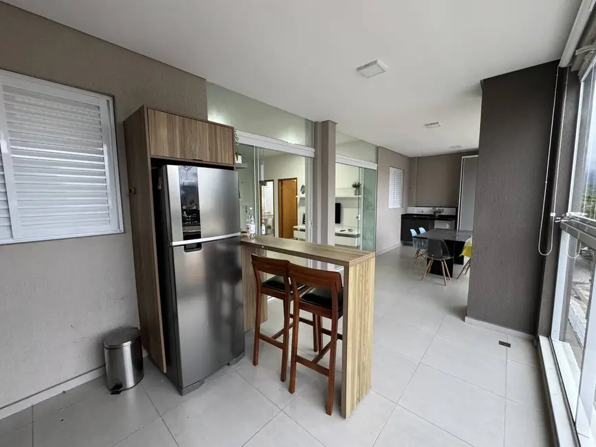 Apartamento com 2 quartos para alugar, 80m2 em Ubatuba - SP - imagem 8 Foto 8 de Apartamento com 2 quartos para alugar, 80m2 em Ubatuba - SP