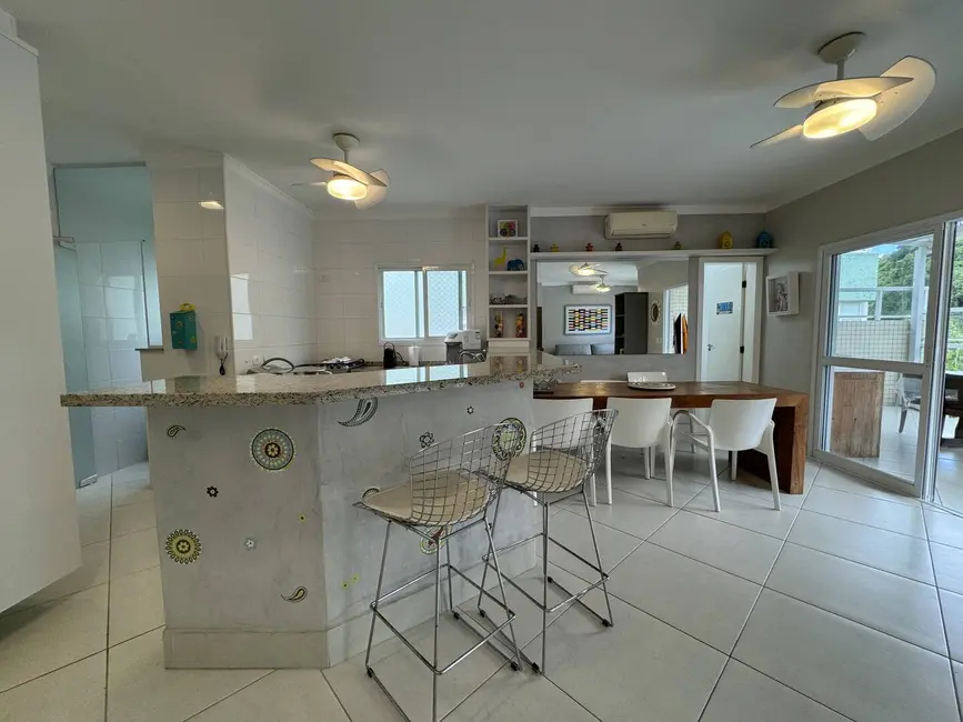 Foto 3 de Cobertura com 3 quartos à venda, 150m2 em Ubatuba - SP