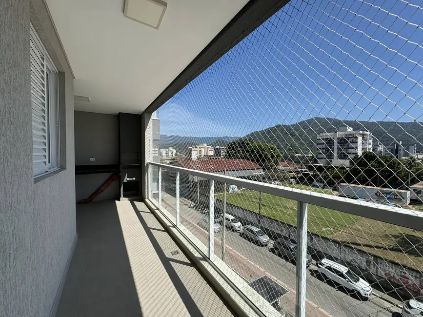 Apartamento com 2 quartos à venda, 80m2 em Centro, Ubatuba - SP - imagem 4 Foto 4 de Apartamento com 2 quartos à venda, 80m2 em Centro, Ubatuba - SP