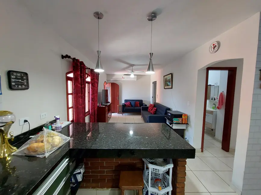 Foto 7 de Casa com 2 quartos à venda, 86m2 em Ubatuba - SP