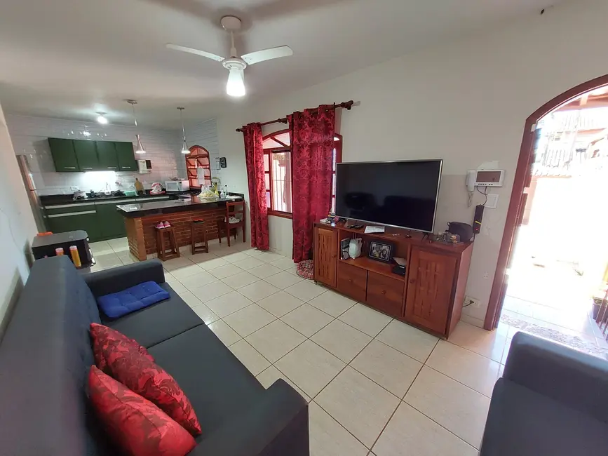 Foto 6 de Casa com 2 quartos à venda, 86m2 em Ubatuba - SP