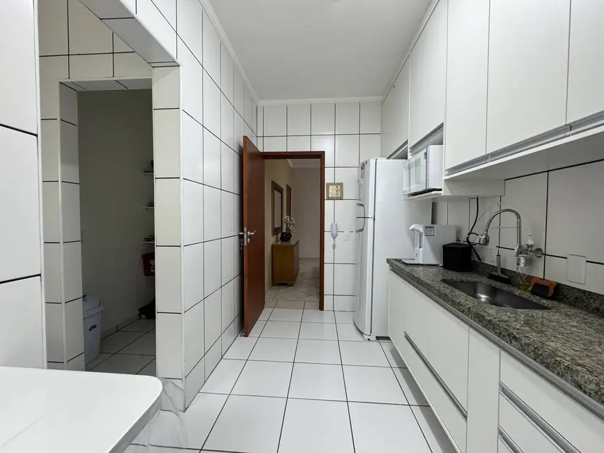 Foto 8 de Apartamento com 2 quartos à venda, 85m2 em Ubatuba - SP