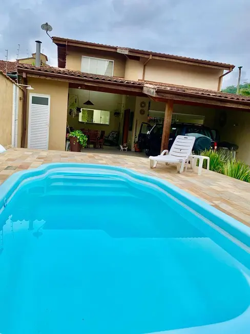 Foto 3 de Casa com 4 quartos à venda, 205m2 em Ubatuba - SP