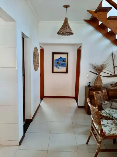 Foto 9 de Casa com 4 quartos à venda, 205m2 em Ubatuba - SP