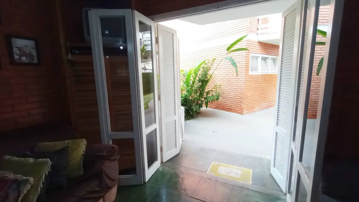 Foto 6 de Apartamento com 2 quartos à venda, 60m2 em Ubatuba - SP