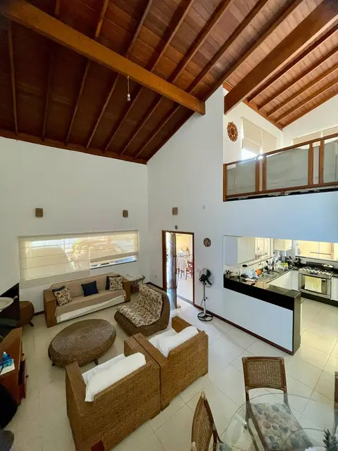 Foto 2 de Casa com 4 quartos à venda, 350m2 em Ubatuba - SP