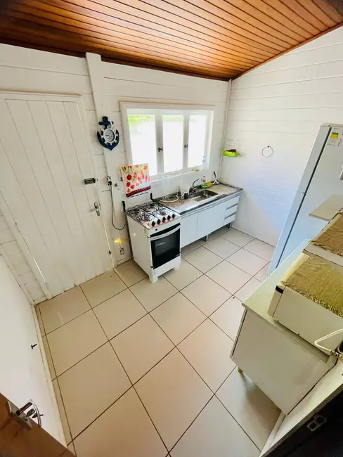 Foto 6 de Casa com 2 quartos à venda, 342m2 em Ubatuba - SP