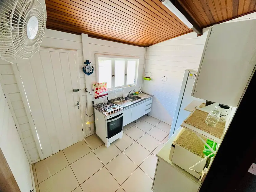 Foto 4 de Casa com 2 quartos à venda, 342m2 em Ubatuba - SP