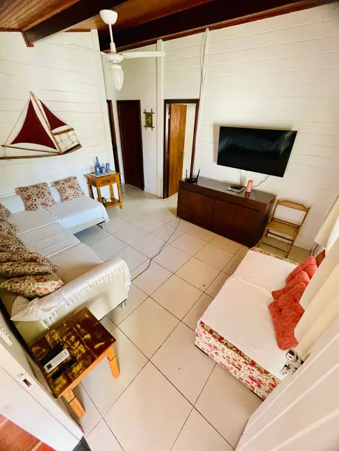 Foto 2 de Casa com 2 quartos à venda, 342m2 em Ubatuba - SP