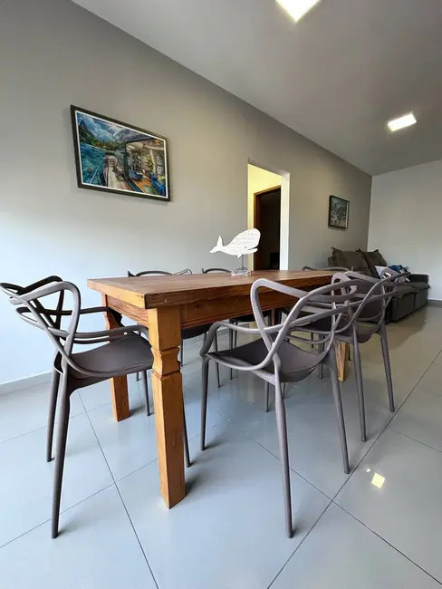 Foto 2 de Apartamento com 2 quartos à venda, 74m2 em Centro, Ubatuba - SP