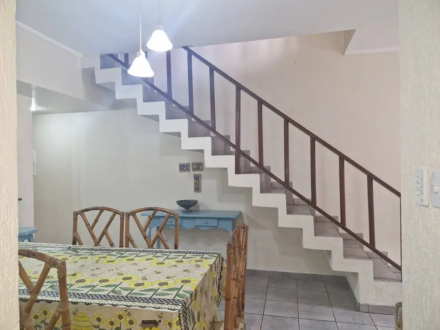 Foto 4 de Apartamento com 3 quartos à venda em Ubatuba - SP