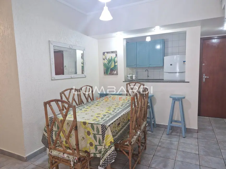 Foto 3 de Apartamento com 3 quartos à venda em Ubatuba - SP