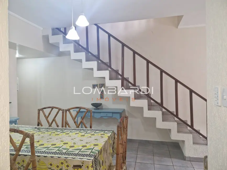 Foto 4 de Apartamento com 3 quartos à venda em Ubatuba - SP