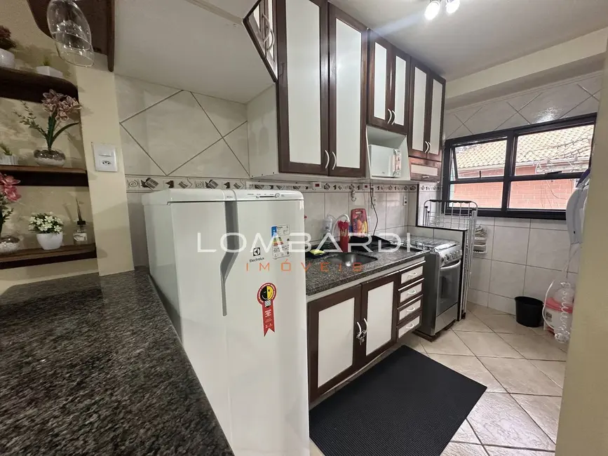 Apartamento com 2 quartos à venda, 48m2 em Ubatuba - SP - imagem 5 Foto 5 de Apartamento com 2 quartos à venda, 48m2 em Ubatuba - SP
