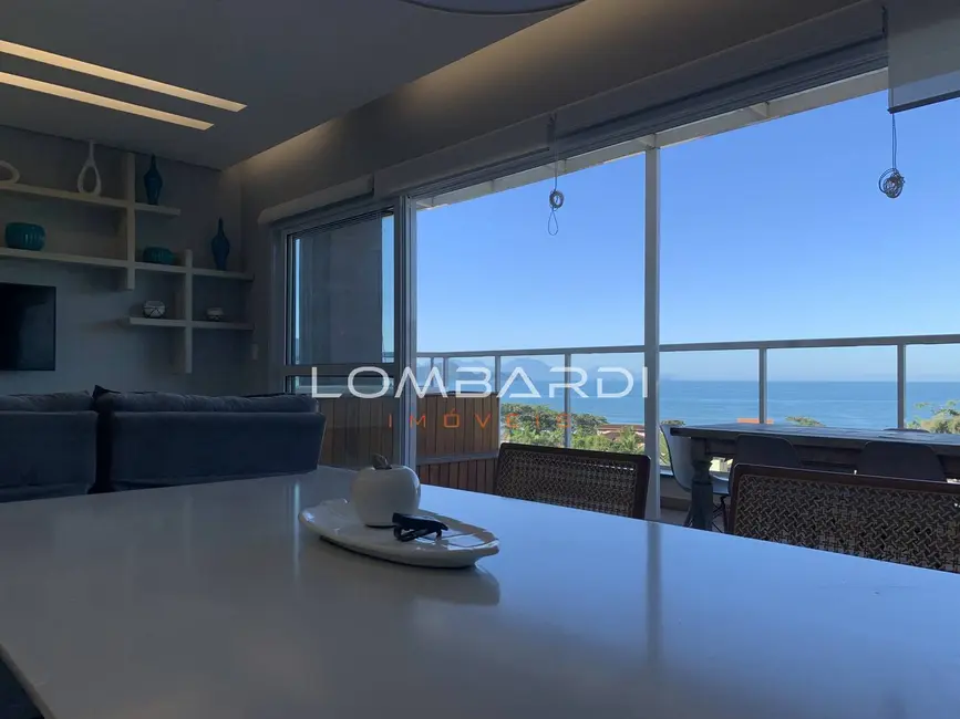 Foto 1 de Apartamento com 3 quartos à venda em Ubatuba - SP