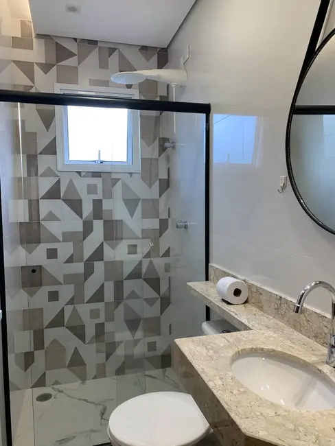 Foto 3 de Apartamento com 3 quartos à venda em Ubatuba - SP