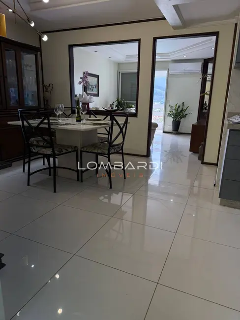 Foto 5 de Apartamento com 3 quartos à venda, 137m2 em Ubatuba - SP