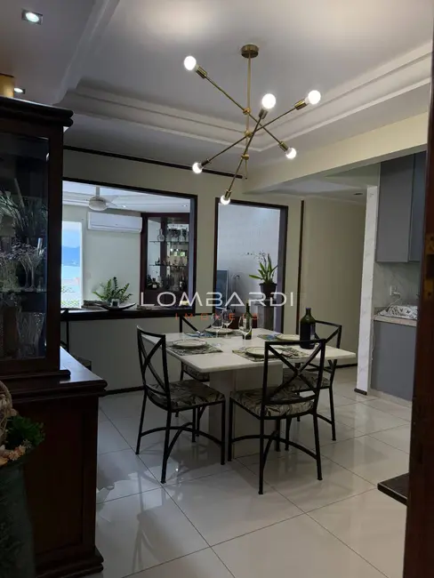 Foto 2 de Apartamento com 3 quartos à venda, 137m2 em Ubatuba - SP