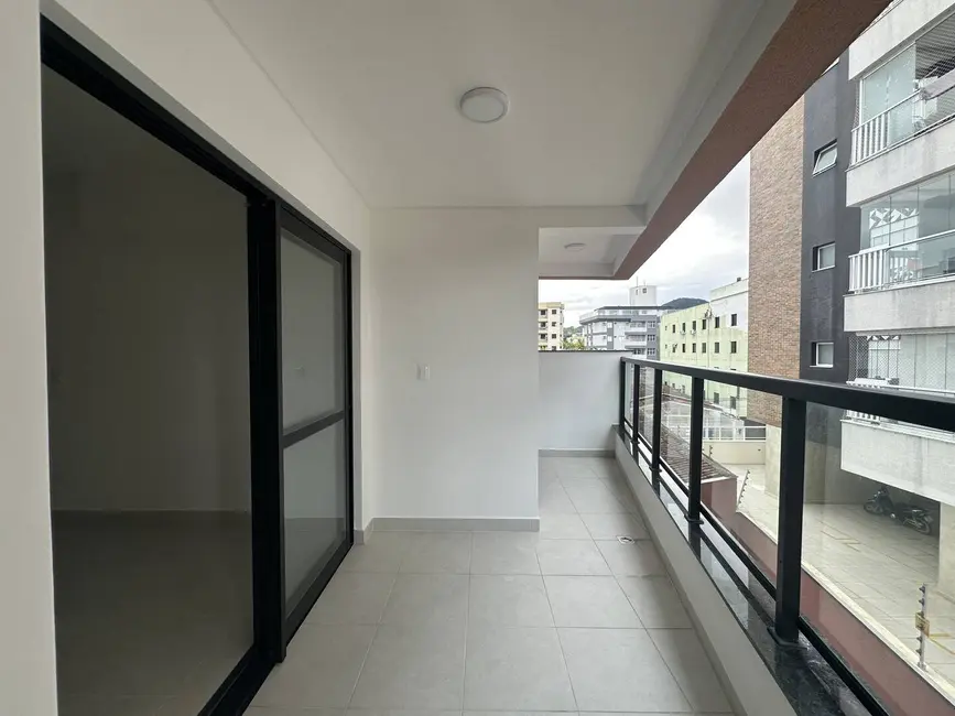 Foto 2 de Apartamento com 2 quartos à venda, 67m2 em Ubatuba - SP