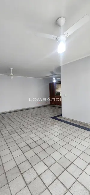 Apartamento com 2 quartos à venda, 93m2 em Centro, Ubatuba - SP - imagem 3 Foto 3 de Apartamento com 2 quartos à venda, 93m2 em Centro, Ubatuba - SP