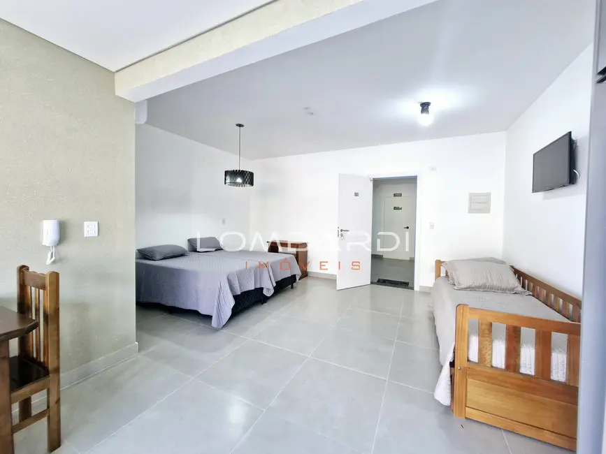 Foto 1 de Apartamento com 1 quarto à venda, 40m2 em Ubatuba - SP