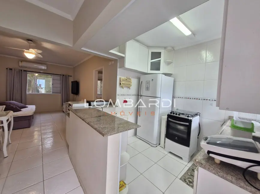 Foto 2 de Apartamento com 1 quarto à venda, 60m2 em Ubatuba - SP