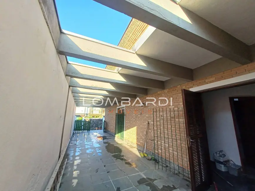 Casa com 2 quartos à venda, 380m2 em Centro, Ubatuba - SP - imagem 8 Foto 8 de Casa com 2 quartos à venda, 380m2 em Centro, Ubatuba - SP