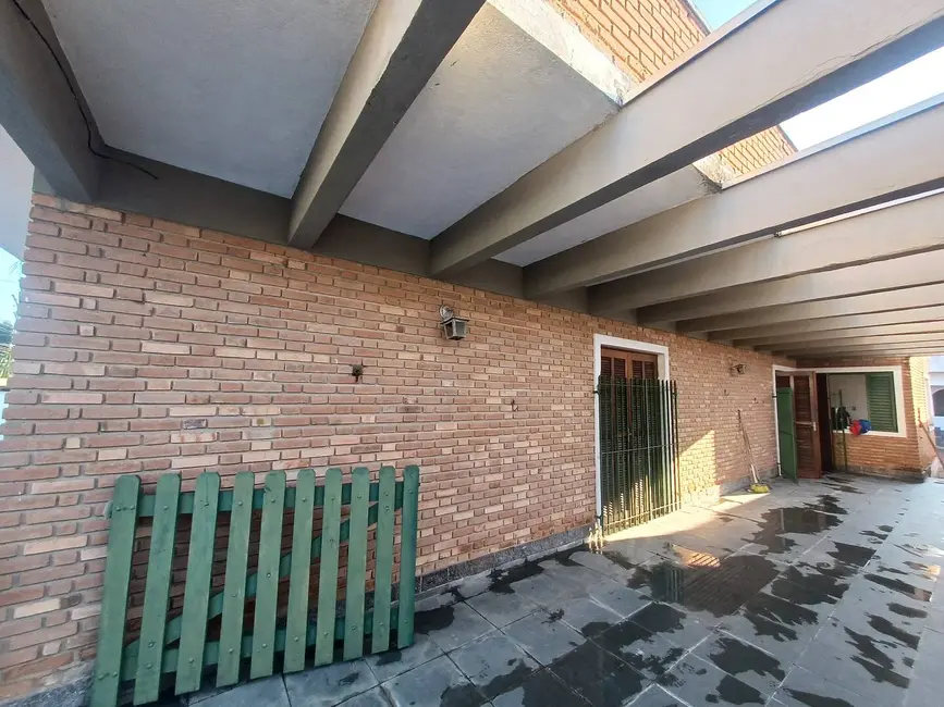Foto 9 de Casa com 2 quartos à venda, 380m2 em Centro, Ubatuba - SP