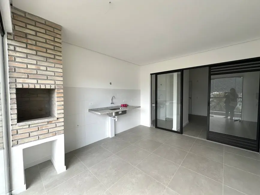 Foto 2 de Apartamento com 2 quartos à venda, 77m2 em Ubatuba - SP