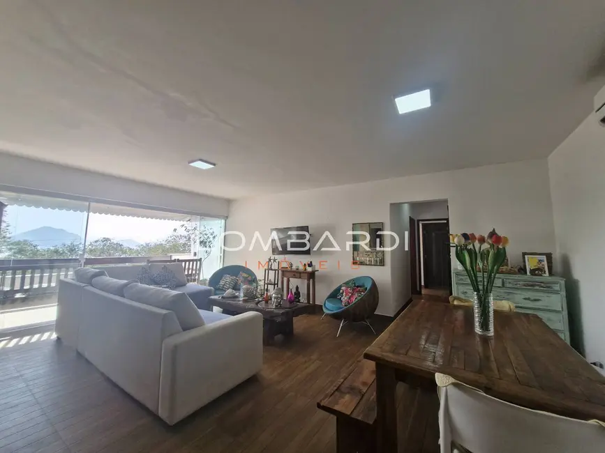 Foto 2 de Apartamento com 3 quartos à venda, 157m2 em Ubatuba - SP