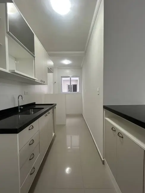 Foto 2 de Apartamento com 2 quartos à venda, 71m2 em Centro, Ubatuba - SP