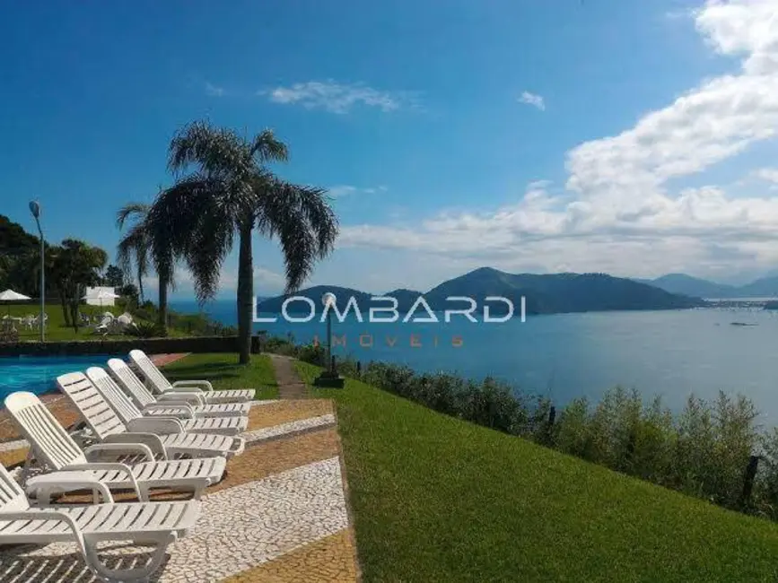 Apartamento com 3 quartos à venda, 188m2 em Ubatuba - SP - imagem 1 Foto 1 de Apartamento com 3 quartos à venda, 188m2 em Ubatuba - SP
