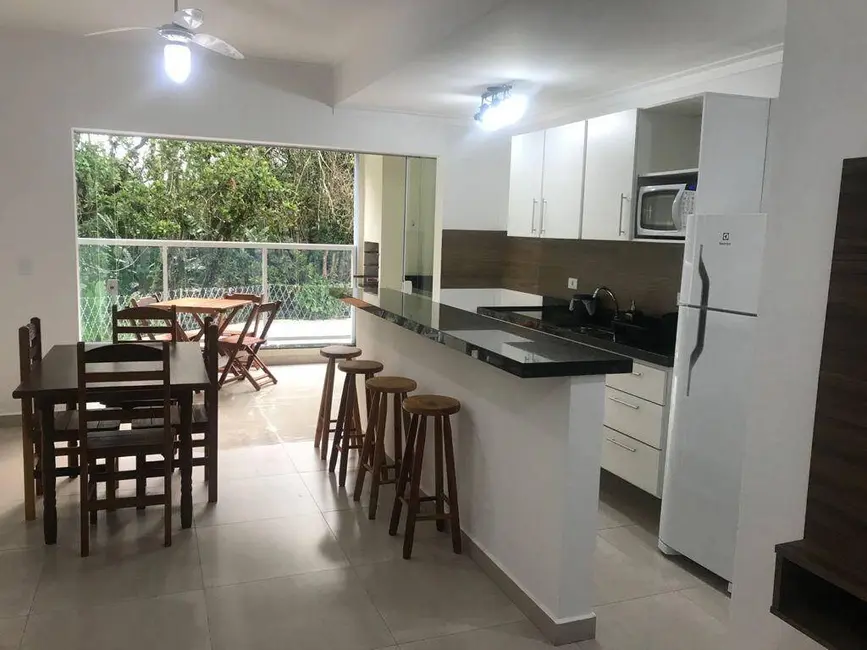 Foto 2 de Apartamento com 2 quartos à venda, 67m2 em Ubatuba - SP