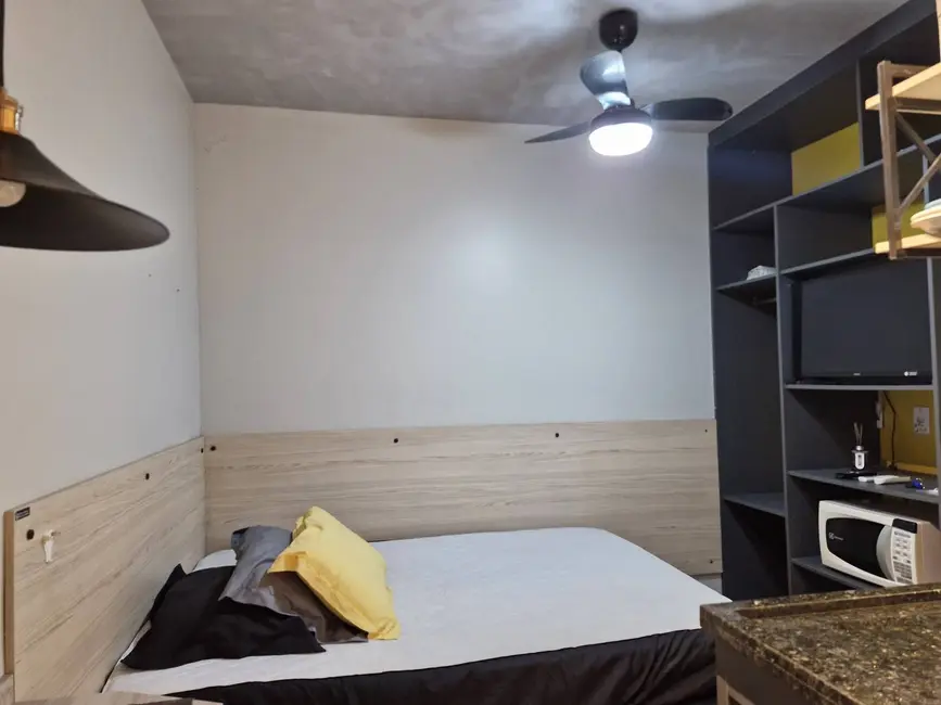 Foto 3 de Apartamento com 1 quarto à venda, 21m2 em Ubatuba - SP