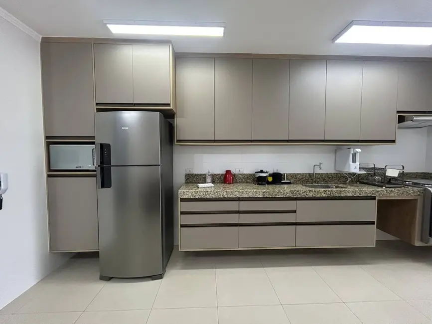 Apartamento com 3 quartos à venda, 118m2 em Centro, Ubatuba - SP - imagem 4 Foto 4 de Apartamento com 3 quartos à venda, 118m2 em Centro, Ubatuba - SP